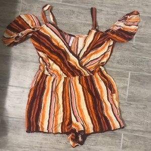 Off shoulder Romper!